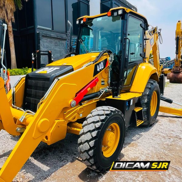Retroexcavadora Caterpillar 440 4×4 Año 2019 – 0211 A319 - Imagen 9