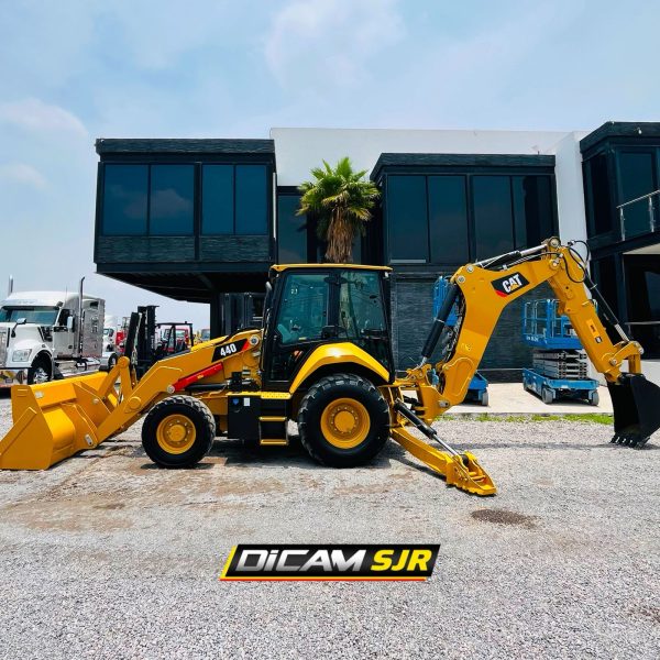 Retroexcavadora Caterpillar 440 4×4 Año 2019 – 0211 A319 - Imagen 4