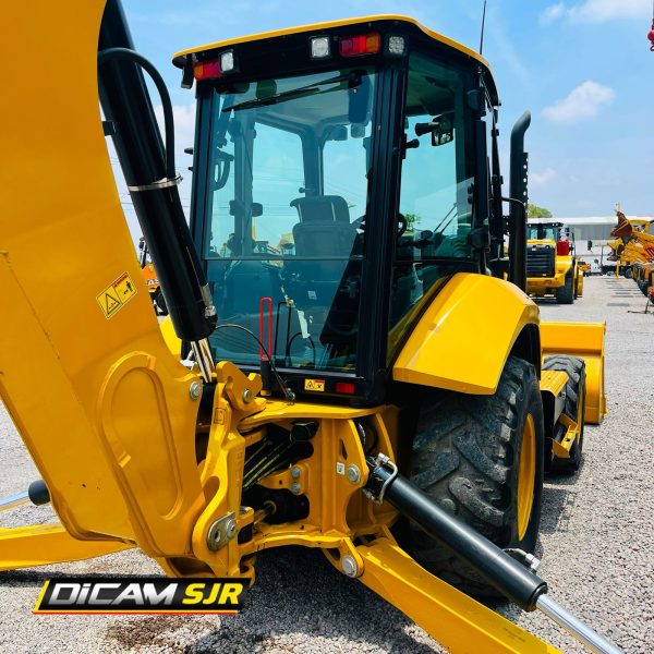 Retroexcavadora Caterpillar 440 4×4 Año 2019 – 0211 A319 - Imagen 8