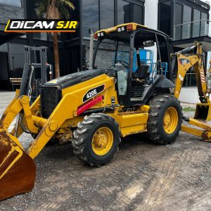 Retroexcavadora Caterpillar 420 E 4x4 Año 2011 - 1344