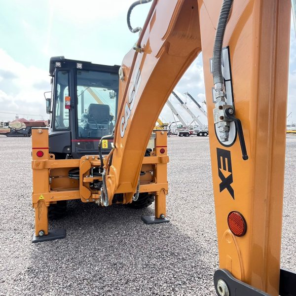 Retroexcavadora Nueva Case 770 EX 4×4 Año 2025 – 3233 A312 - Imagen 11