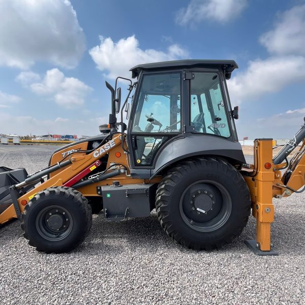 Retroexcavadora Nueva Case 770 EX 4×4 Año 2025 – 3233 A312 - Imagen 7