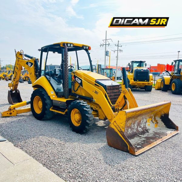 Retroexcavadora Caterpillar 420F 4x4 Año 2013 - 2657 A322 - Imagen 3