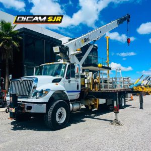 Grúa Titán 23.5 toneladas International 7500 Año 2013 Pluma Altec AC26-95B - 4047 i235