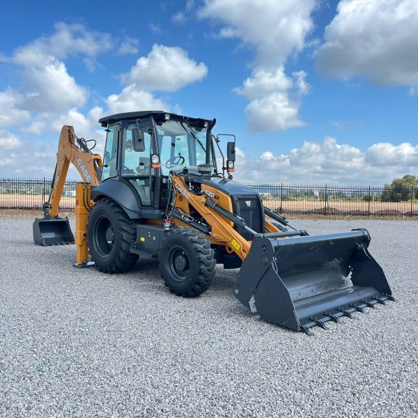 Retroexcavadora Nueva Case 770 EX 4×4 Año 2025 – 4100 A332