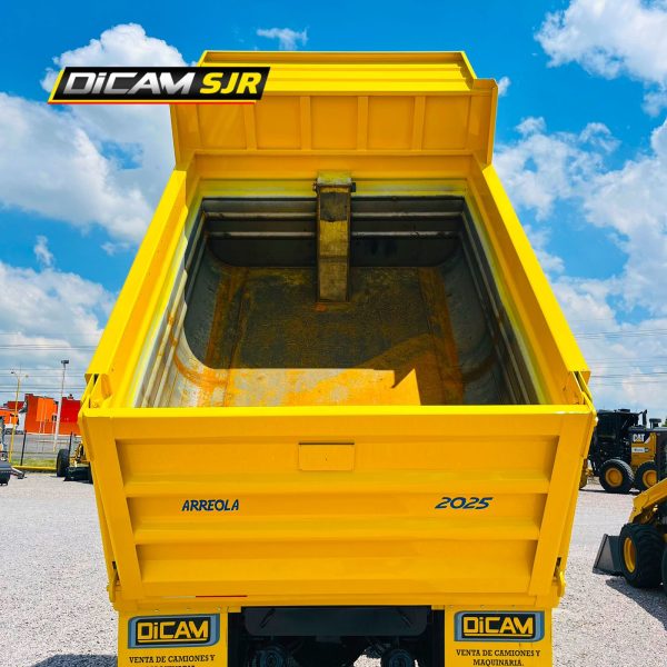 Camión Rabón Volteo 7 M3 Freightliner M2 106 Año 2015 – 5894 M193 - Imagen 8