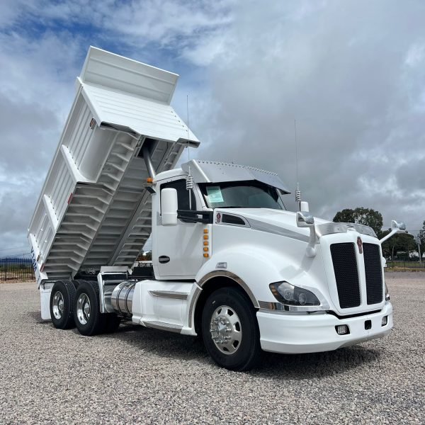 Camión Volteo 14 Metros Kenworth T680 Año 2014 - 3246 M194 - Imagen 10