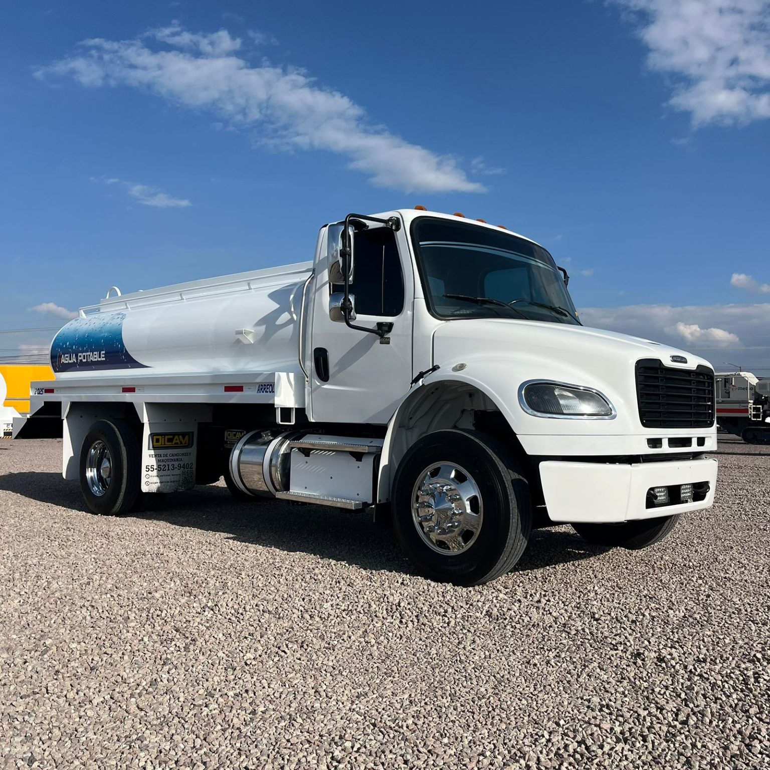 Freightliner Rabon Camión Rabón Pipa de Agua 10,000 lts. Freightliner M2 112 Año 2014 ...