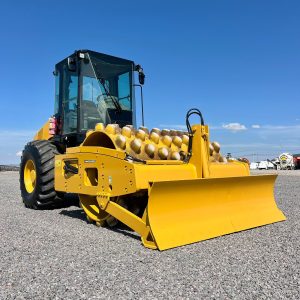 Vibrocompactador Frontal Caterpillar CP56 Año 2013 – 0527 H142