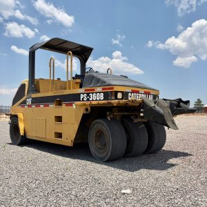 Neumático para Asfalto Caterpillar PS-360B Año 1998 - 0055 H174