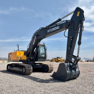 Excavadora Hidráulica Hyundai R215L Smart Plus Año 2026 – 0075 B192