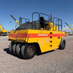 Neumático para Asfalto Dynapac CP271 Año 1996 - B432 H173