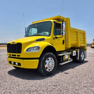 Camión Rabón Volteo 7m3 Freightliner M2 106 Año 2015 - 7433 M214